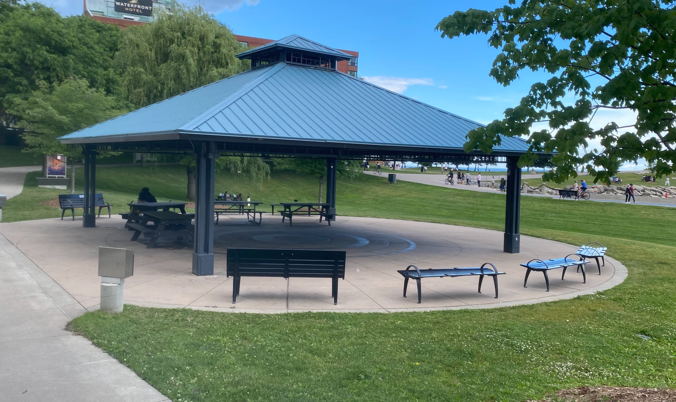 Picnic shelter